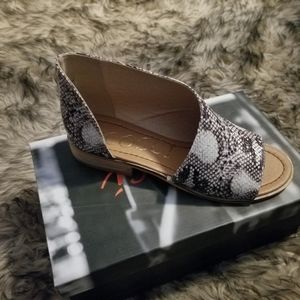 CCOCCI Snakeskin print slip-on open-top shoe. Size 7